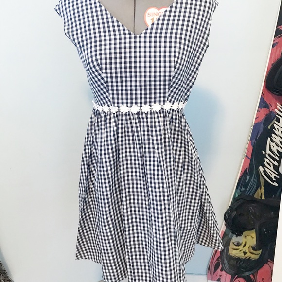 Saturday Studio - Gingham Fit And Flare Dress - Picture 2 of 2
